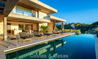 Villa de lujo totalmente nueva con vistas panorámicas en venta en la urbanización cerrada de El Madroñal, Benahavis - Marbella 794203 