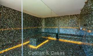 Villa de lujo totalmente nueva con vistas panorámicas en venta en la urbanización cerrada de El Madroñal, Benahavis - Marbella 794209 