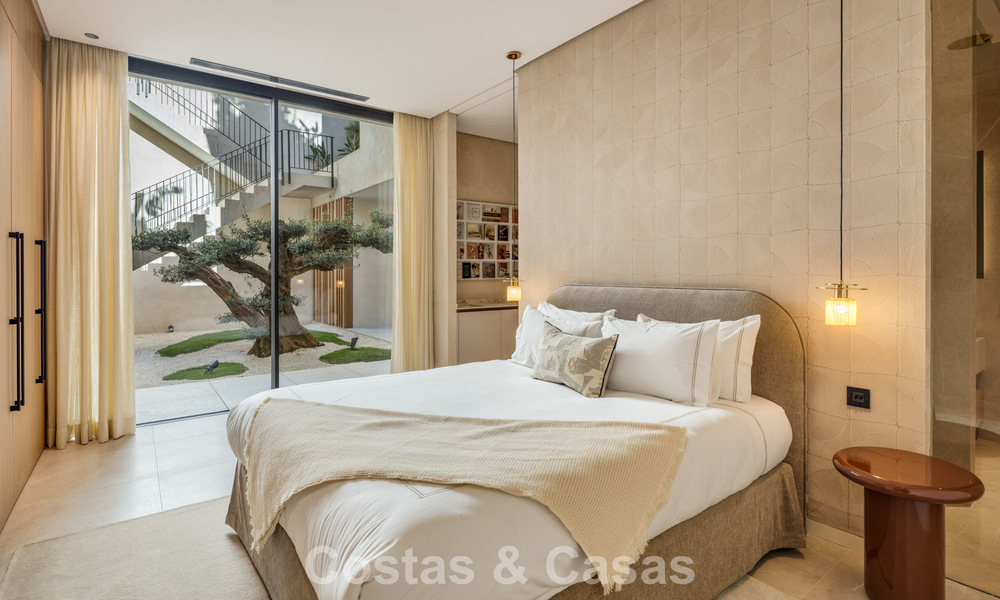 Villa de lujo totalmente nueva con vistas panorámicas en venta en la urbanización cerrada de El Madroñal, Benahavis - Marbella 794211