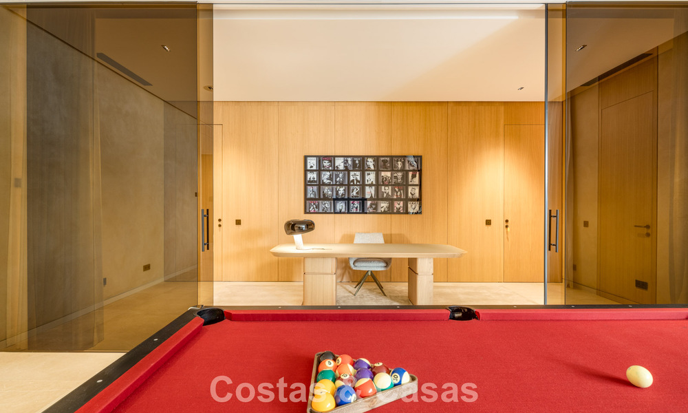 Villa de lujo totalmente nueva con vistas panorámicas en venta en la urbanización cerrada de El Madroñal, Benahavis - Marbella 794212