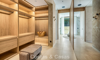 Villa de lujo totalmente nueva con vistas panorámicas en venta en la urbanización cerrada de El Madroñal, Benahavis - Marbella 794224 