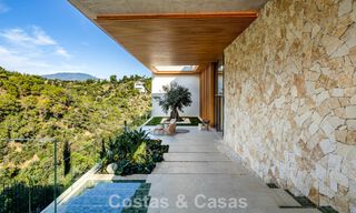 Villa de lujo totalmente nueva con vistas panorámicas en venta en la urbanización cerrada de El Madroñal, Benahavis - Marbella 794225 
