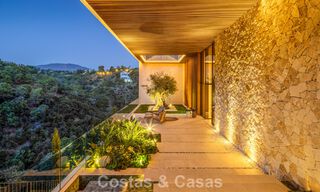 Villa de lujo totalmente nueva con vistas panorámicas en venta en la urbanización cerrada de El Madroñal, Benahavis - Marbella 794228 