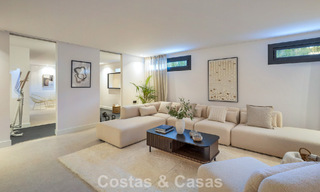 Villa de lujo moderna con estilo arquitectónico minimalista, en venta en la Nueva Milla de Oro entre Marbella y Estepona 794322 