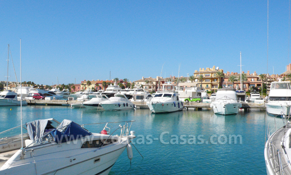 Viviendas de lujo exclusivas en venta en un resort privado y cerrado en Sotogrande, Costa del Sol 794367
