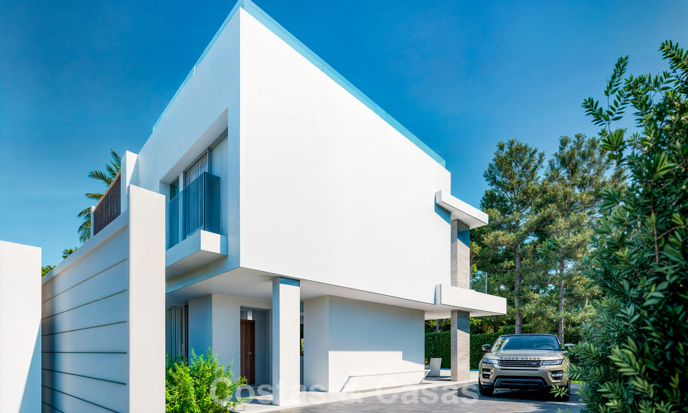 2 Villas de lujo nuevas en venta a poca distancia a pie de una casa club de golf en la New Golden Mile, Marbella - Estepona 794285