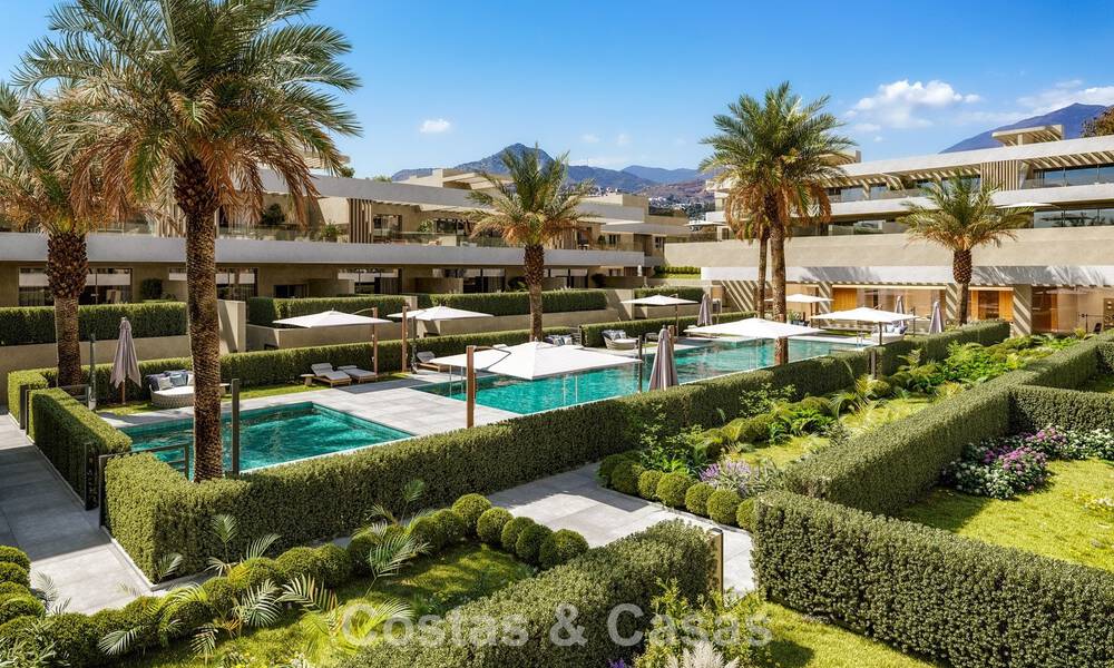 Apartamentos avanzados en venta a poca distancia a pie de una casa club de golf en la New Golden Mile, Marbella - Estepona 794559