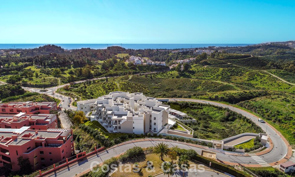 Nuevos apartamentos modernos con vistas fenomenales en venta en Mijas Costa, Costa del Sol 794606