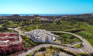 Nuevos apartamentos modernos con vistas fenomenales en venta en Mijas Costa, Costa del Sol 794606 