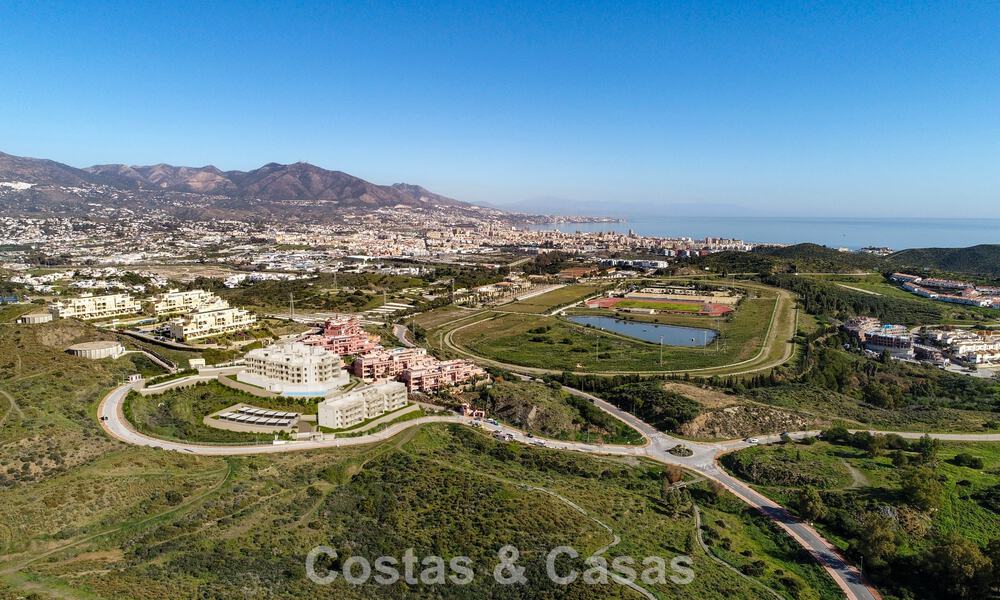 Nuevos apartamentos modernos con vistas fenomenales en venta en Mijas Costa, Costa del Sol 794609