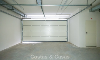 Villa pareada modernista en venta cerca de servicios en Guadalmina y San Pedro centro, Marbella 794666 