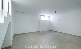 Villa pareada modernista en venta cerca de servicios en Guadalmina y San Pedro centro, Marbella 794667 