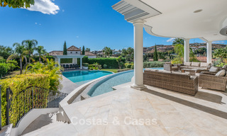 Majestuosa villa de lujo con vistas al golf, a la montaña y al mar en venta en una urbanización de golf en Marbella - Benahavís 794723 