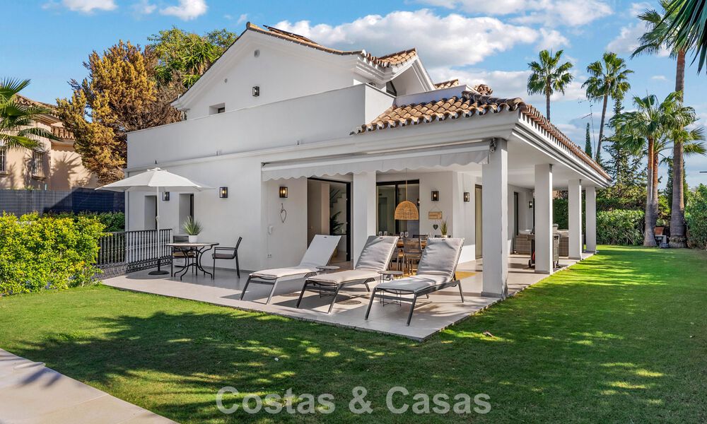 Villa con estilo mediterráneo contemporáneo en venta en Nueva Andalucía, Marbella 794753