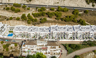 Apartamentos modernos en venta en un proyecto contemporáneo con vista al mar en Benalmádena, Costa del Sol 794915 