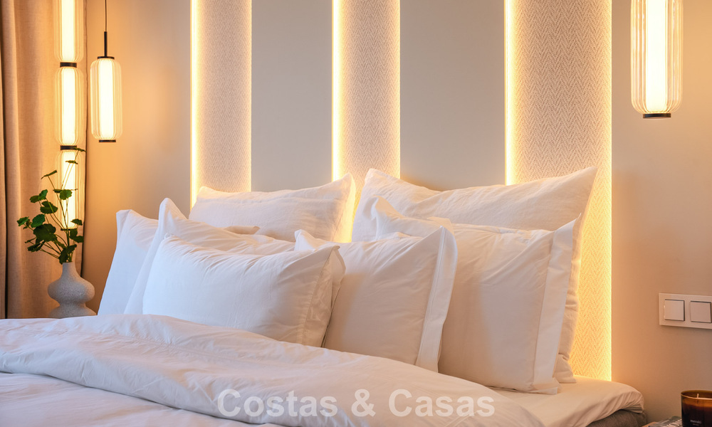 Lujosa casa adosada en venta en un complejo cerrado en la Milla de Oro de Marbella 794934