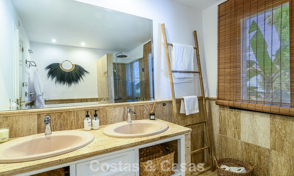 Villa de lujo mediterránea lista para entrar a vivir en venta en la New Golden Mile entre Marbella y Estepona 794956