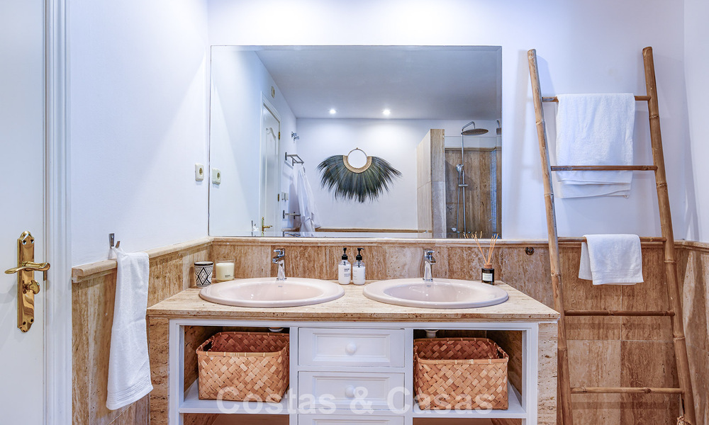 Villa de lujo mediterránea lista para entrar a vivir en venta en la New Golden Mile entre Marbella y Estepona 794957