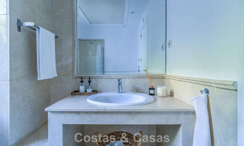 Villa de lujo mediterránea lista para entrar a vivir en venta en la New Golden Mile entre Marbella y Estepona 794967