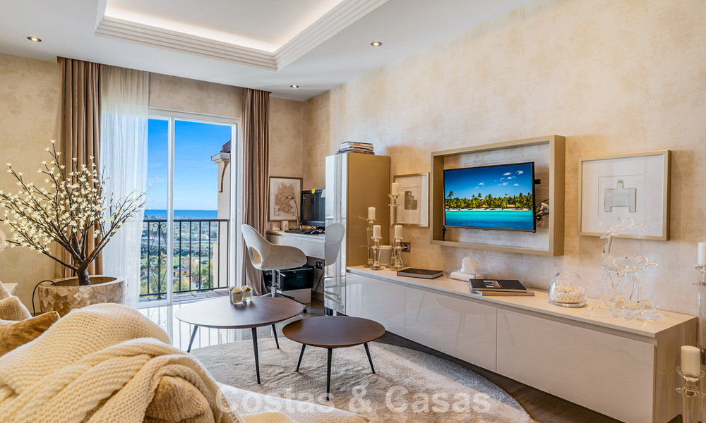 Amplio ático dúplex con vistas panorámicas al mar en venta en una urbanización cerrada en Marbella - Benahavís 794870