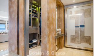 Amplio ático dúplex con vistas panorámicas al mar en venta en una urbanización cerrada en Marbella - Benahavís 794872 