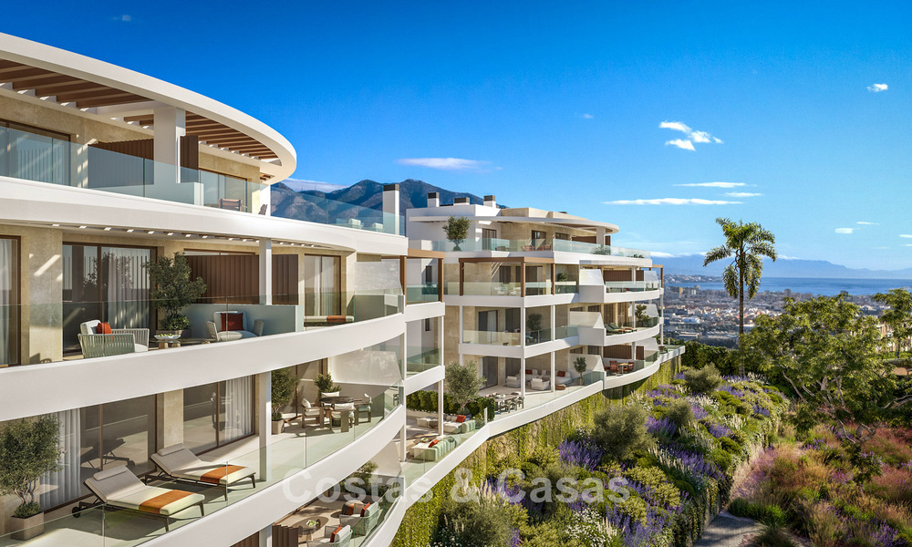 Apartamentos modernos con vistas panorámicas al mar en venta en un resort de golf en Mijas Costa, Costa del Sol 794773