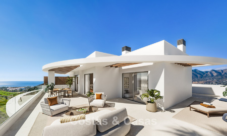 Apartamentos modernos con vistas panorámicas al mar en venta en un resort de golf en Mijas Costa, Costa del Sol 794787