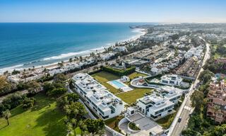 Villa adosada ultramoderna con piscina privada en venta en la Milla de Oro de Marbella 795015 