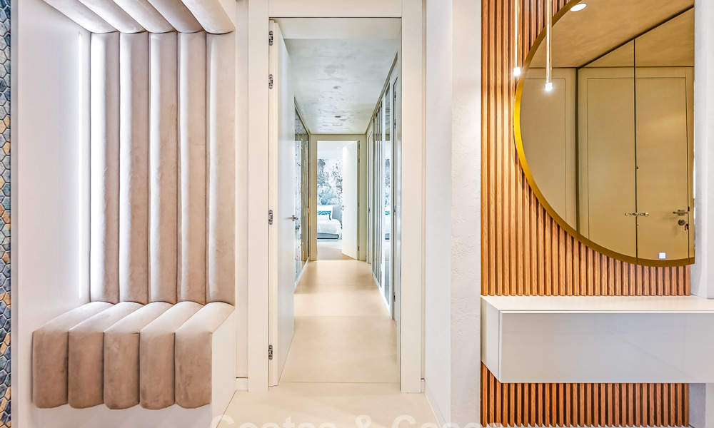 Exclusivo Ático de lujo moderno con vistas panorámicas al mar en venta a pocos minutos de Marbella 795330