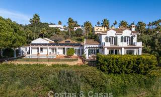 Villa andaluza auténtica con vistas panorámicas idilíca al golf en venta en Sotogrande Alto, Costa del Sol 795172 