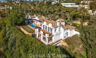 Villa andaluza auténtica con vistas panorámicas idilíca al golf en venta en Sotogrande Alto, Costa del Sol 795173 