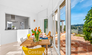 Villa andaluza auténtica con vistas panorámicas idilíca al golf en venta en Sotogrande Alto, Costa del Sol 795194 