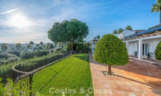 Villa andaluza auténtica con vistas panorámicas idilíca al golf en venta en Sotogrande Alto, Costa del Sol 795205 