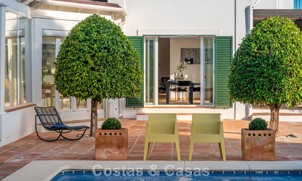 Villa andaluza auténtica con vistas panorámicas idilíca al golf en venta en Sotogrande Alto, Costa del Sol 795212