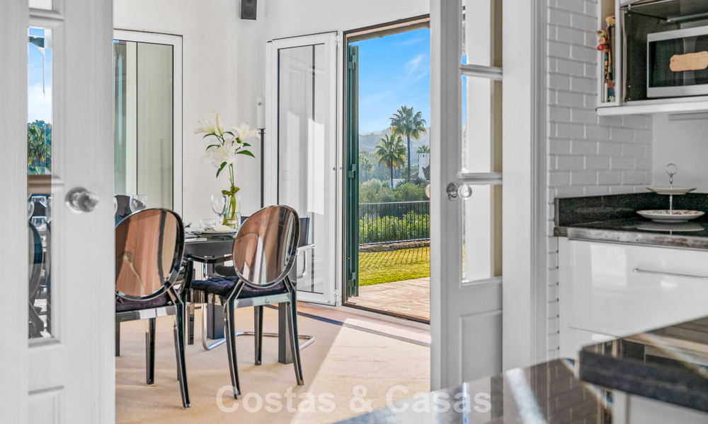 Villa andaluza auténtica con vistas panorámicas idilíca al golf en venta en Sotogrande Alto, Costa del Sol 795224