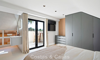 Elegante casa adosada modernizada en venta a poca distancia de la playa en Puerto Banús, Marbella 795310 