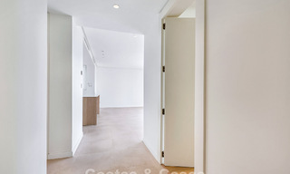 Apartamento luminoso con vistas al mar en venta en un complejo estilo resort a pocos minutos de Marbella 795367 