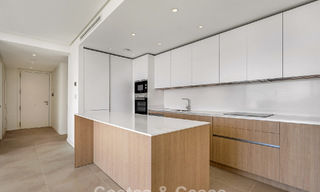 Apartamento luminoso con vistas al mar en venta en un complejo estilo resort a pocos minutos de Marbella 795370 