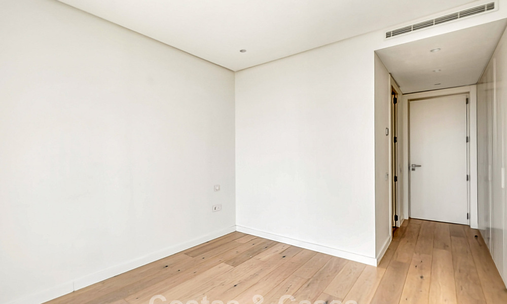 Apartamento luminoso con vistas al mar en venta en un complejo estilo resort a pocos minutos de Marbella 795374