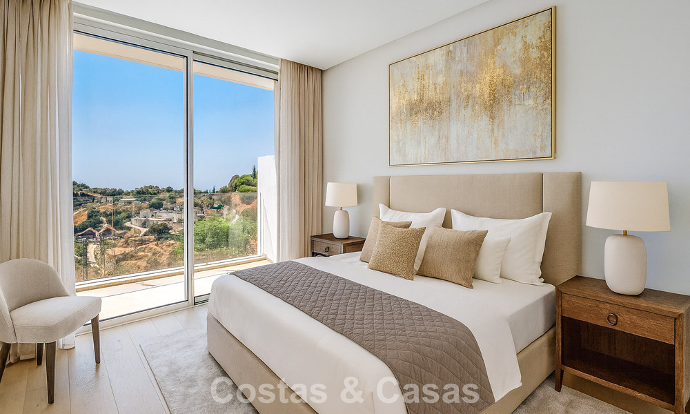 Apartamento luminoso con vistas al mar en venta en un complejo estilo resort a pocos minutos de Marbella 795375