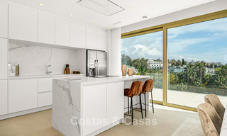 Ático dúplex de primera clase en venta en el corazón de la Milla de Oro de Marbella 796076 