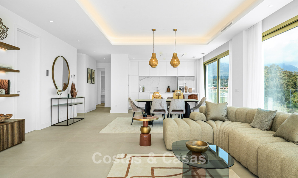 Ático dúplex de primera clase en venta en el corazón de la Milla de Oro de Marbella 796079