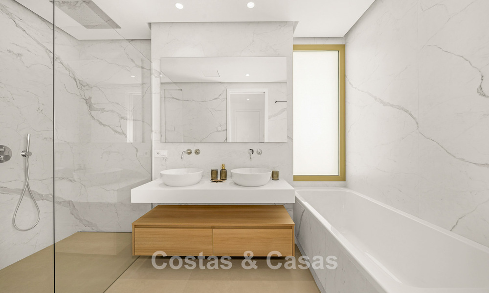 Ático dúplex de primera clase en venta en el corazón de la Milla de Oro de Marbella 796081