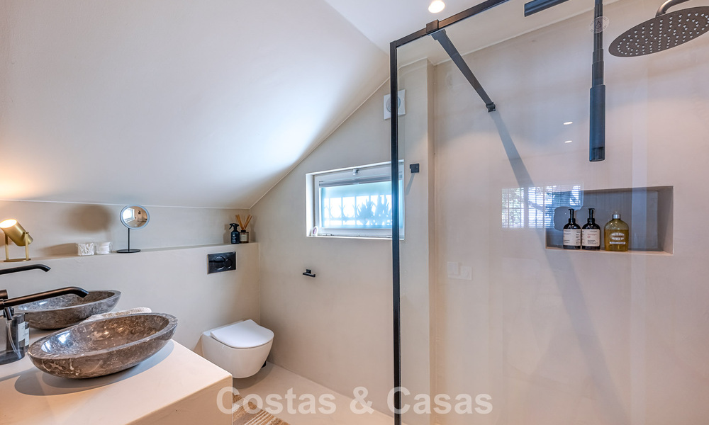 Villa bellamente renovada en estilo Boho-Chic en venta en Nueva Andalucía, Marbella 795810