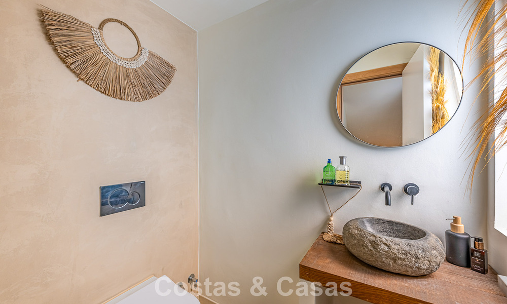 Villa bellamente renovada en estilo Boho-Chic en venta en Nueva Andalucía, Marbella 795813