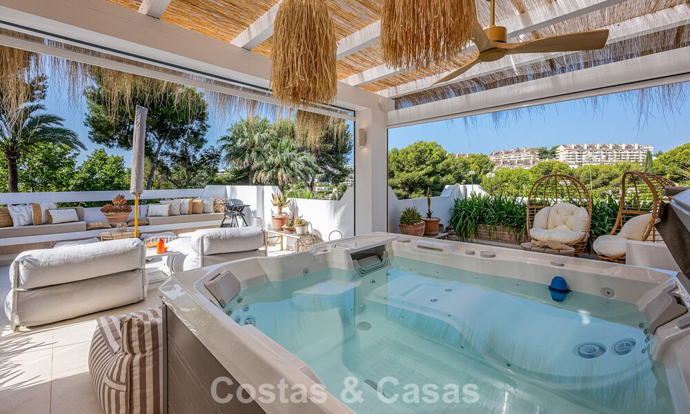 Villa bellamente renovada en estilo Boho-Chic en venta en Nueva Andalucía, Marbella 795821