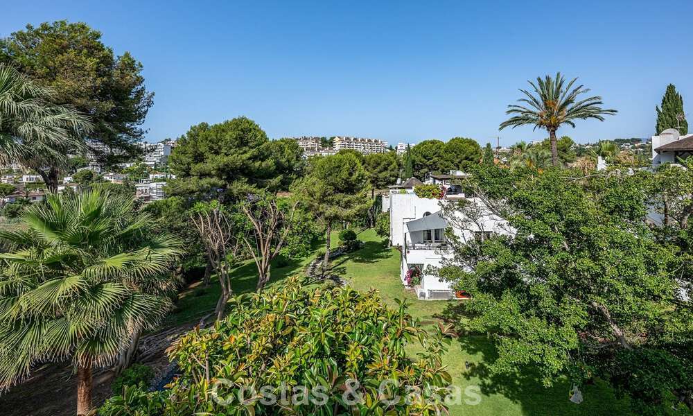 Villa bellamente renovada en estilo Boho-Chic en venta en Nueva Andalucía, Marbella 795825