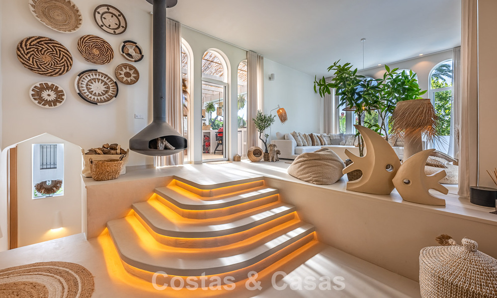 Villa bellamente renovada en estilo Boho-Chic en venta en Nueva Andalucía, Marbella 795836