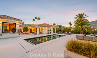 Elegante villa de diseño con vistas panorámicas en venta sobre el valle del golf de Nueva Andalucía, Marbella 795678 