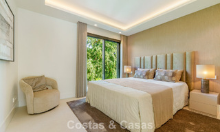 Elegante villa de diseño con vistas panorámicas en venta sobre el valle del golf de Nueva Andalucía, Marbella 795694 